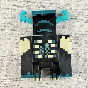 Minecraft Warden 6" Battle Lights Sound Action Figure Mojang Mattel Collectible